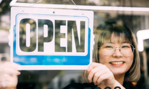 E-Commerce or Brick-And-Mortar for Screen Printing?