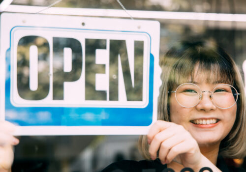 E-Commerce or Brick-And-Mortar for Screen Printing?