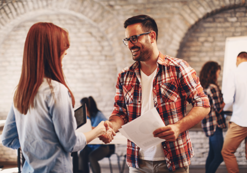 4 Tips: Building B2B Relationships For Screen Printing Sales
