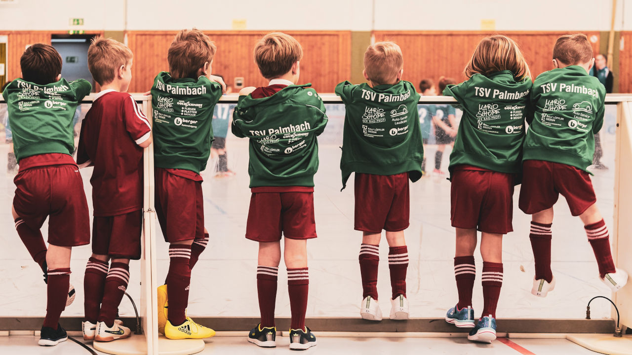 You are currently viewing How To Capture The School Market For Your Screen Printing Business